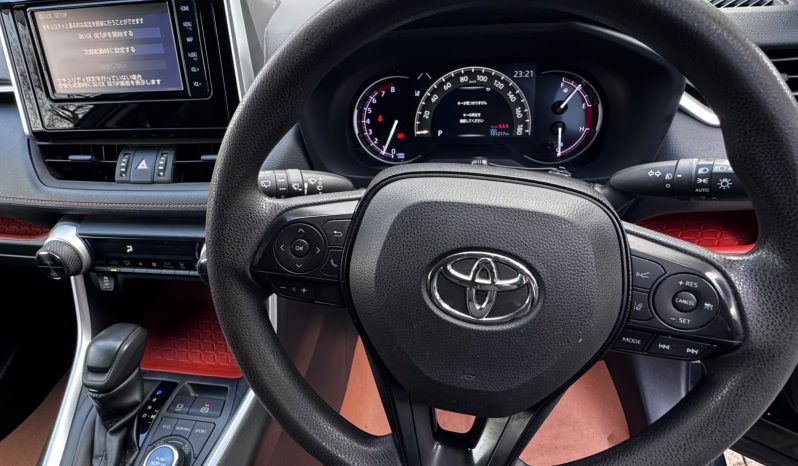 
								Toyota RAV4 full									