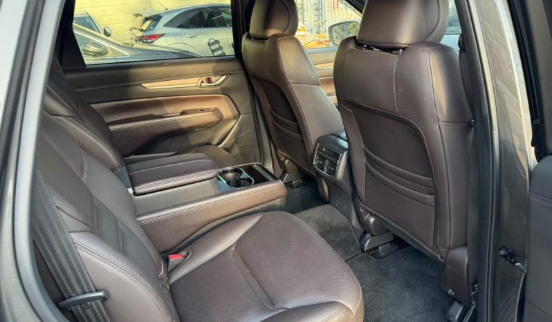 
								Mazda CX-8 full									