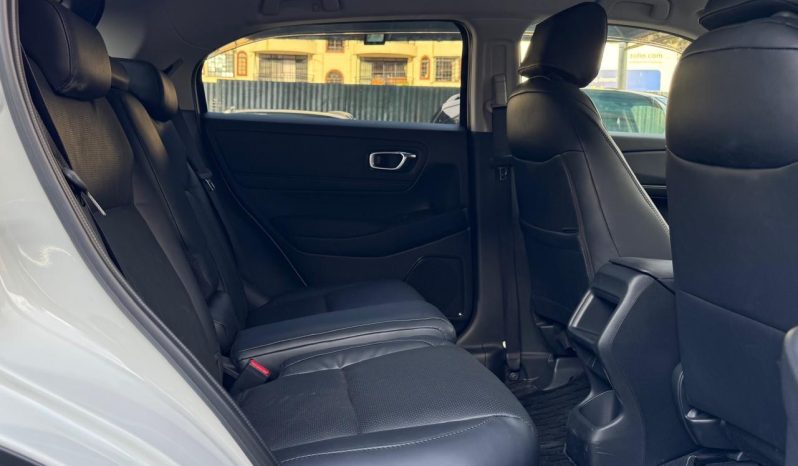 
								Honda Vezel RV5 full									